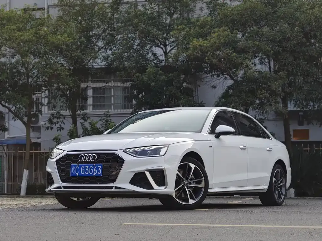 Audi A4L 2024 из CN, фото 1