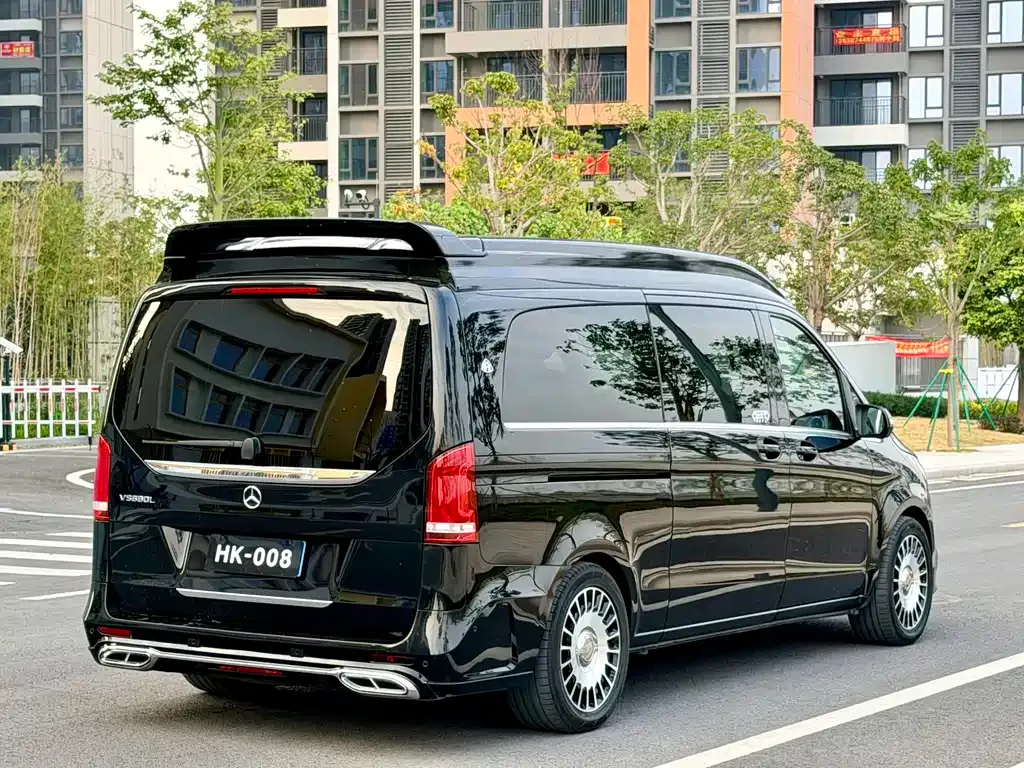 Mercedes-Benz V-Class — фото 10
