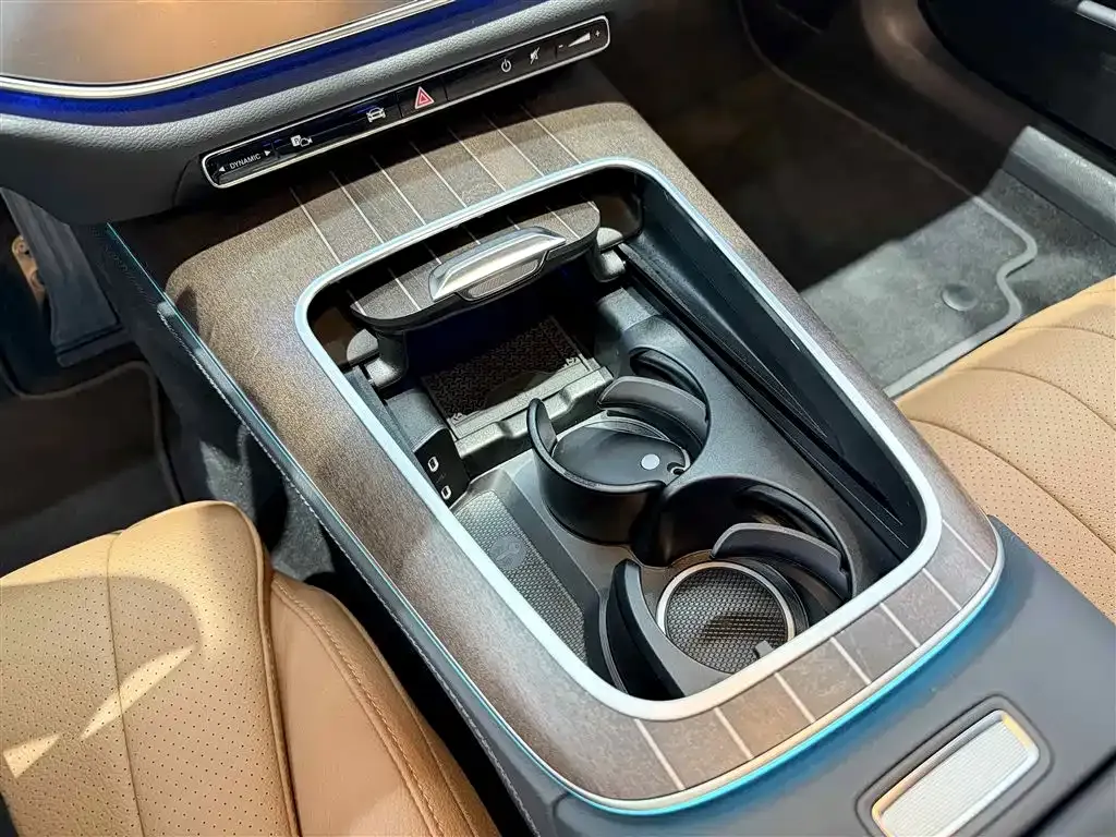 Mercedes-Benz E-Class 2025 из CN, фото 5