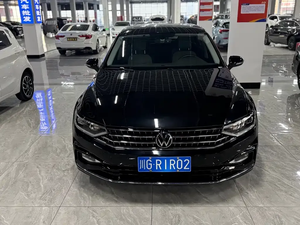 Volkswagen Magotan 2023 из CN, фото 7