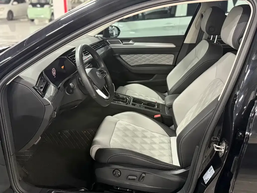 Volkswagen Magotan 2023 из CN, фото 8