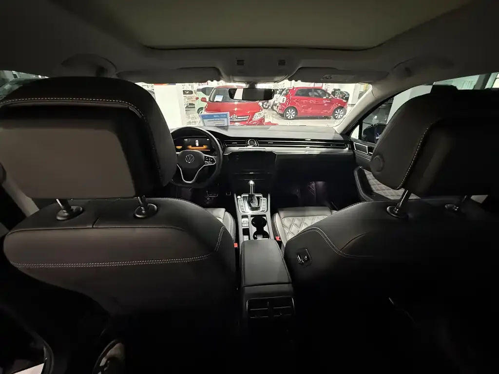 Volkswagen Magotan 2023 из CN, фото 2