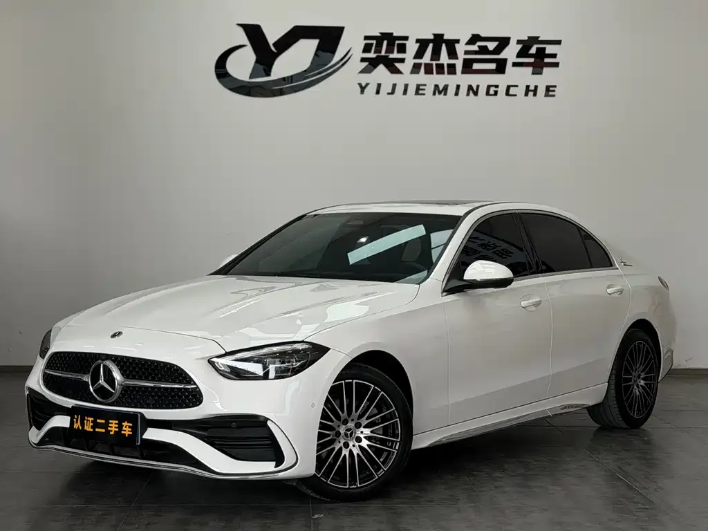Mercedes-Benz C-Class — фото 1