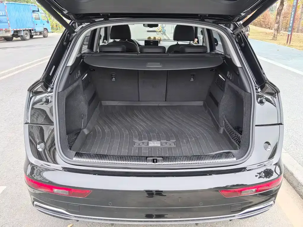 Audi Q5L 2021 из CN, фото 7