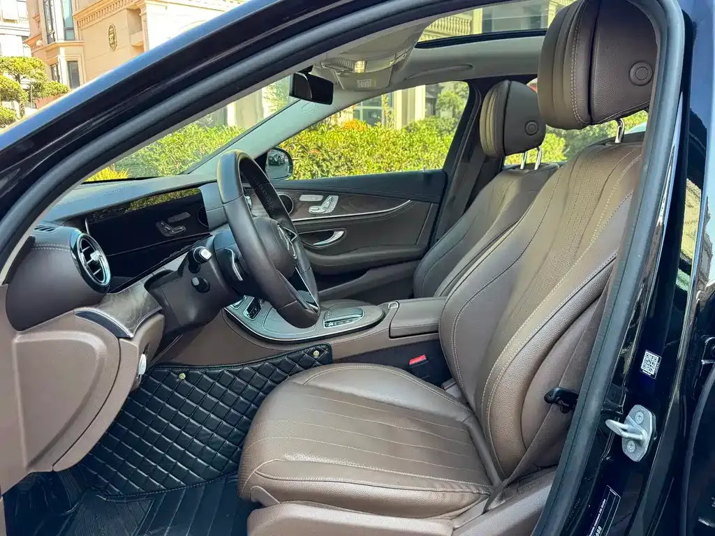 Mercedes-Benz E-Class 2021 из CN, фото 3