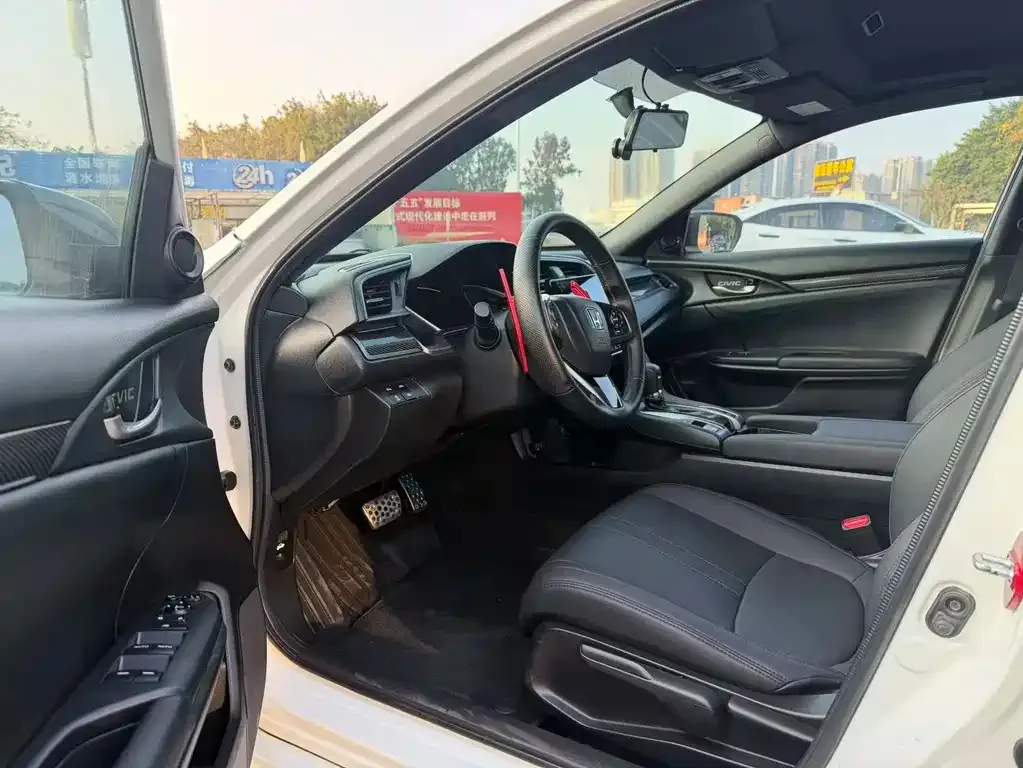 Honda Civic 2021 из CN, фото 5