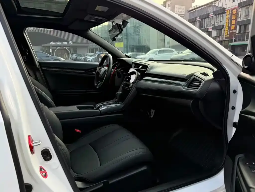 Honda Civic 2021 из CN, фото 10