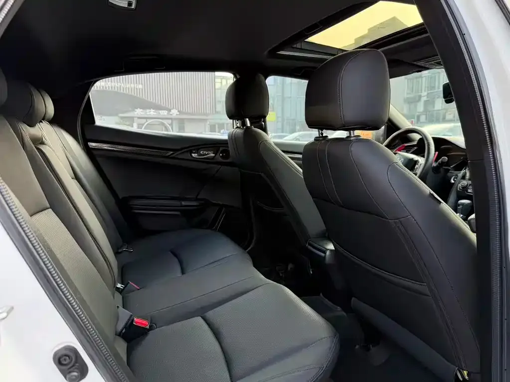 Honda Civic 2021 из CN, фото 8