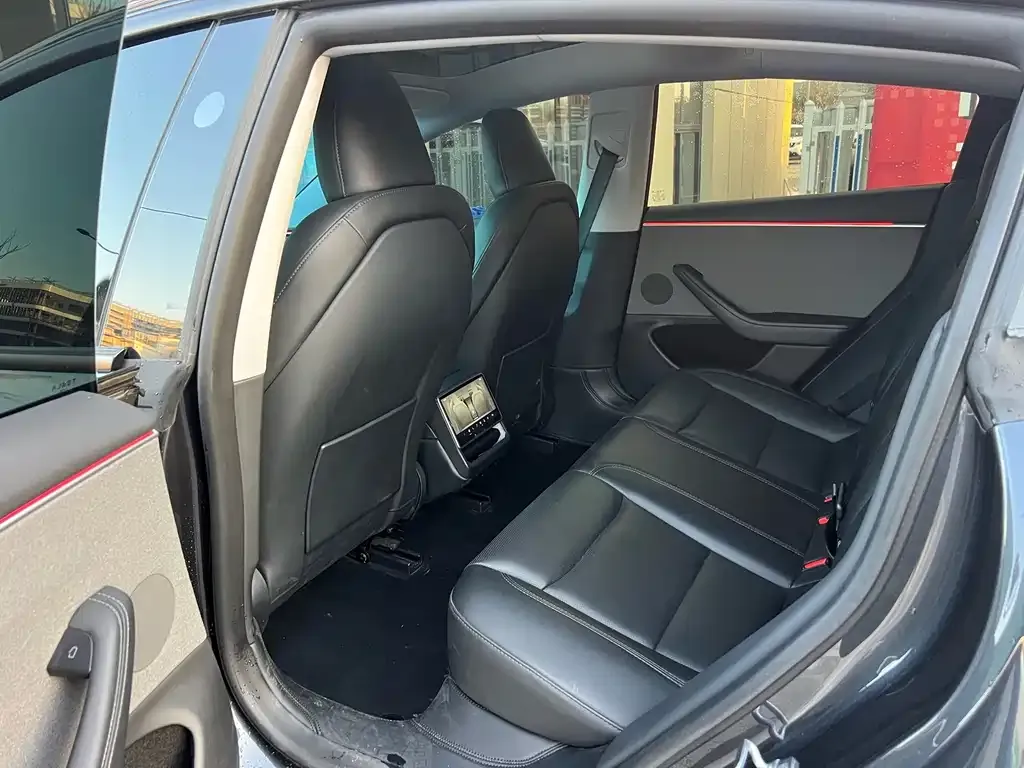 Tesla Model 3 2024 из CN, фото 2