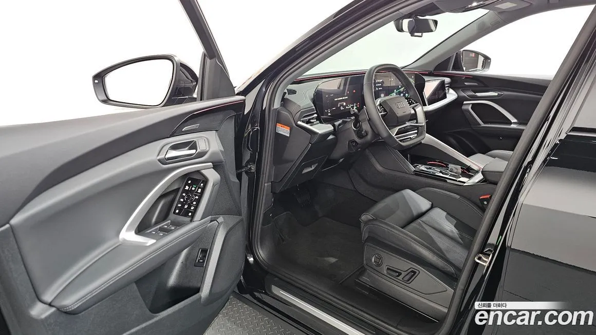 Audi Q5 2025 из KR, фото 7