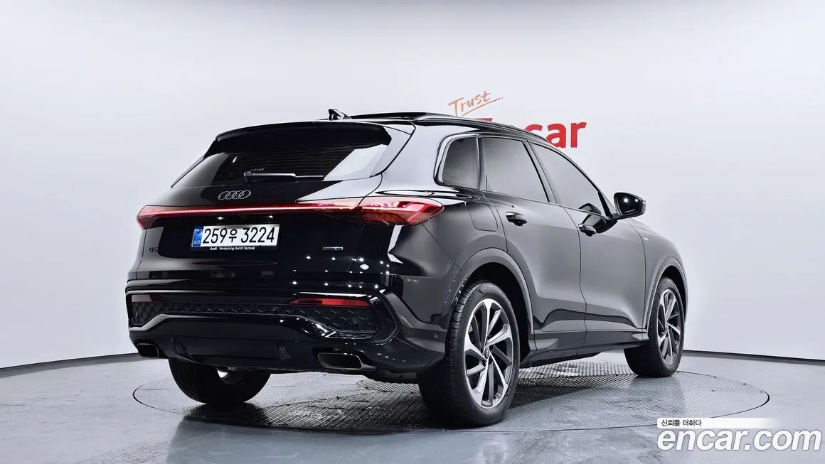 Audi Q5 2025 из KR, фото 2