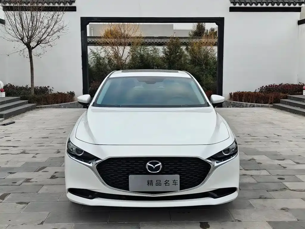 Mazda 3 Axela — фото 4