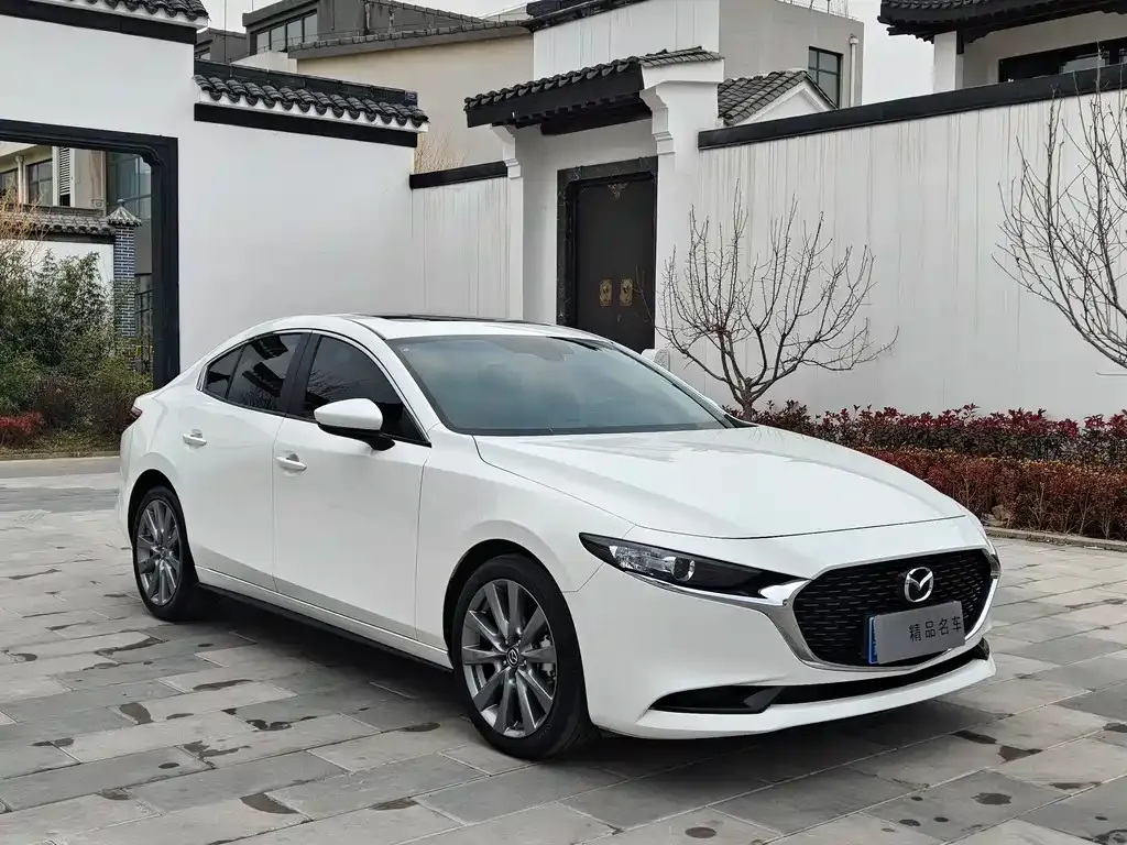 Mazda 3 Axela — фото 5