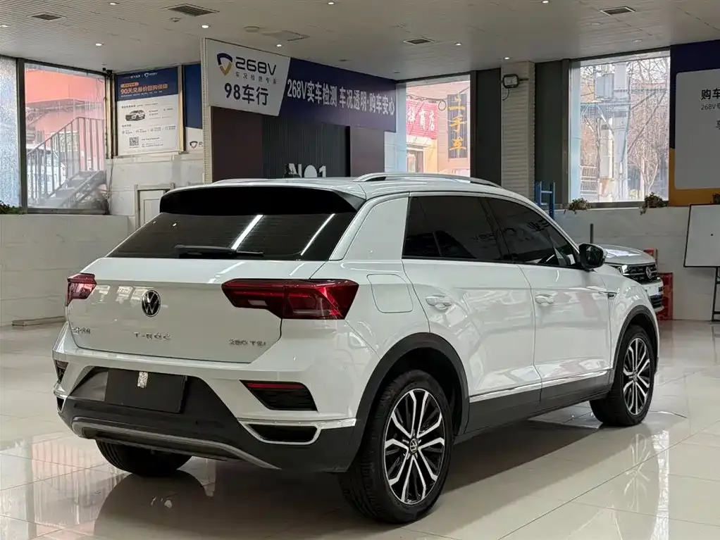 Volkswagen T-Roc 2023 из CN, фото 8