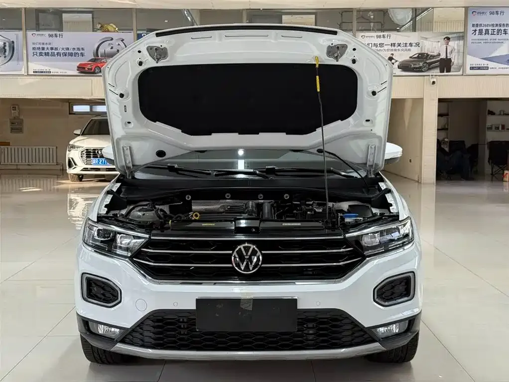 Volkswagen T-Roc 2023 из CN, фото 3