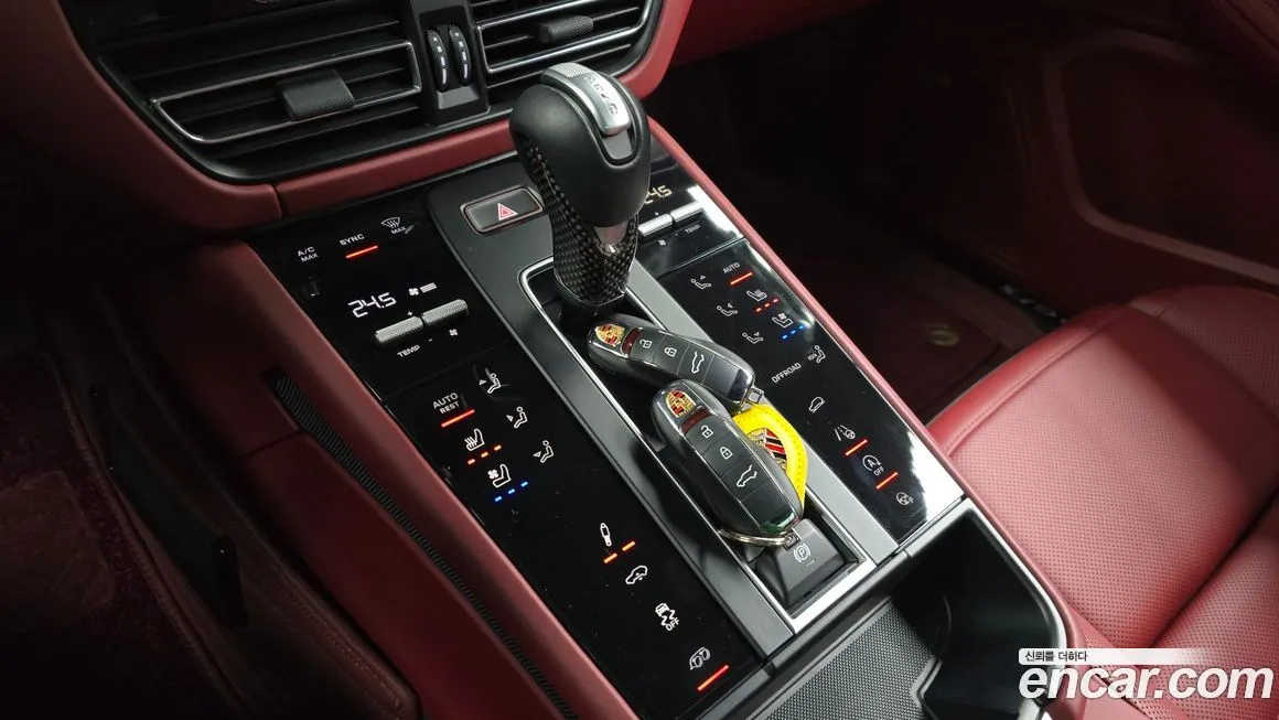 Porsche Macan 2023 из KR, фото 7