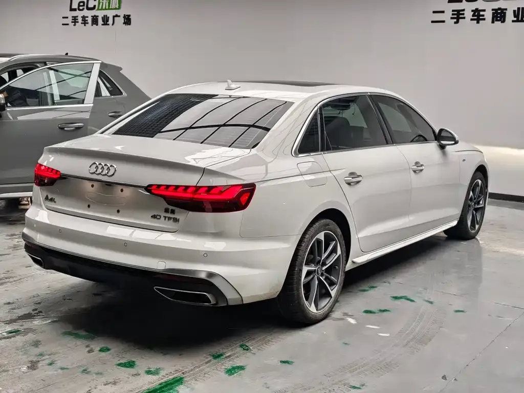 Audi A4L 2023 из CN, фото 8