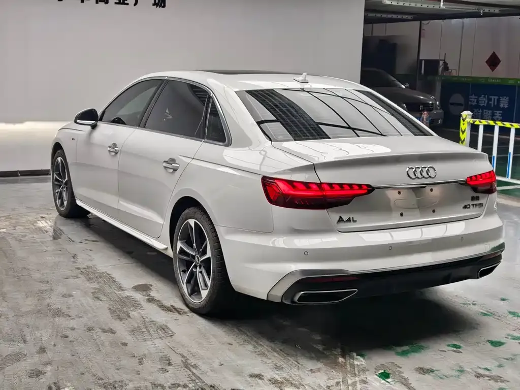 Audi A4L 2023 из CN, фото 7