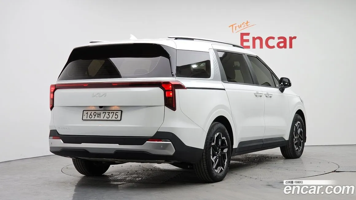 Kia Carnival 2024 из KR, фото 2