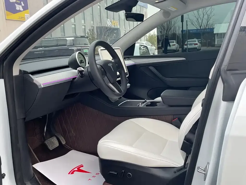 Tesla Model Y 2024 из CN, фото 10