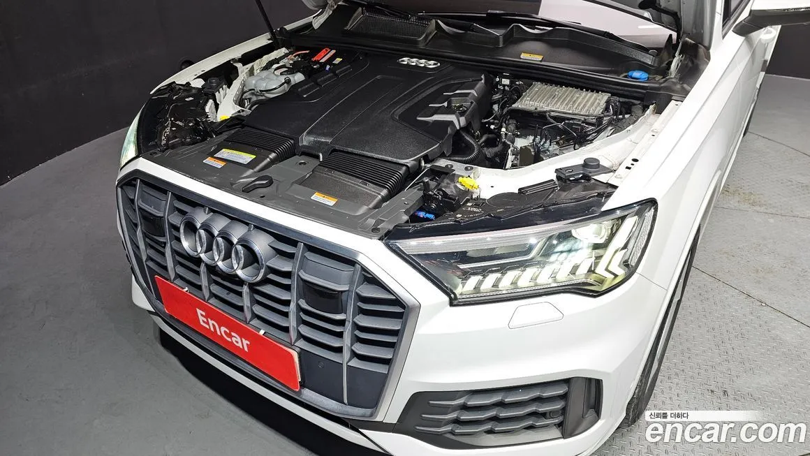 Audi Q7 2021 из KR, фото 8