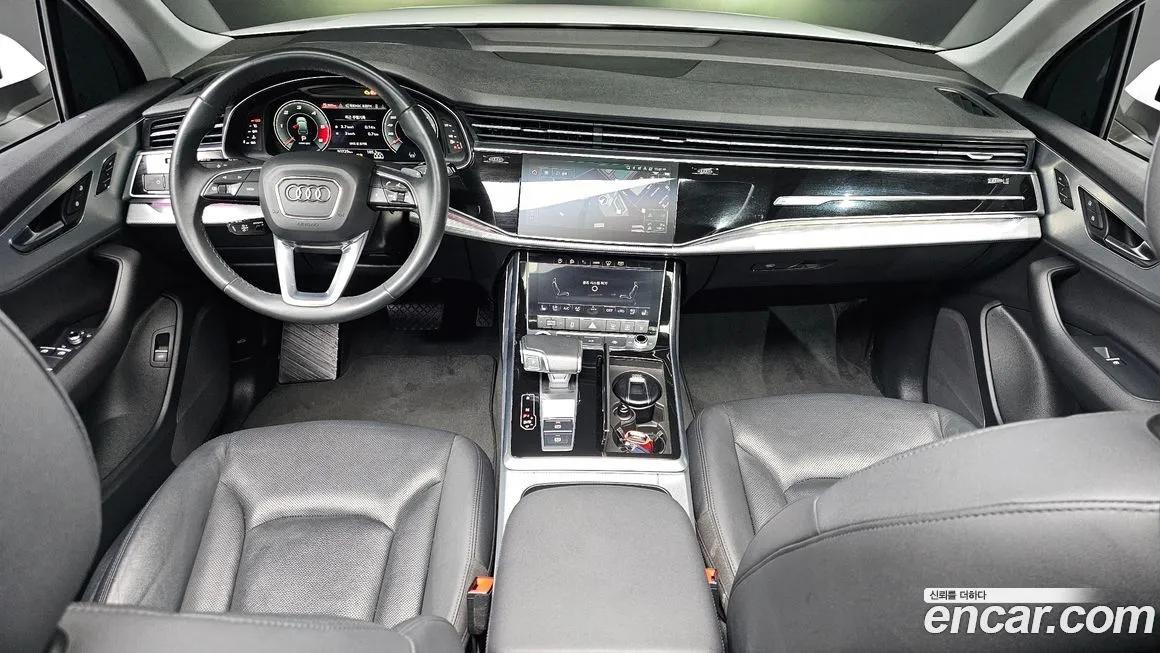 Audi Q7 2021 из KR, фото 4