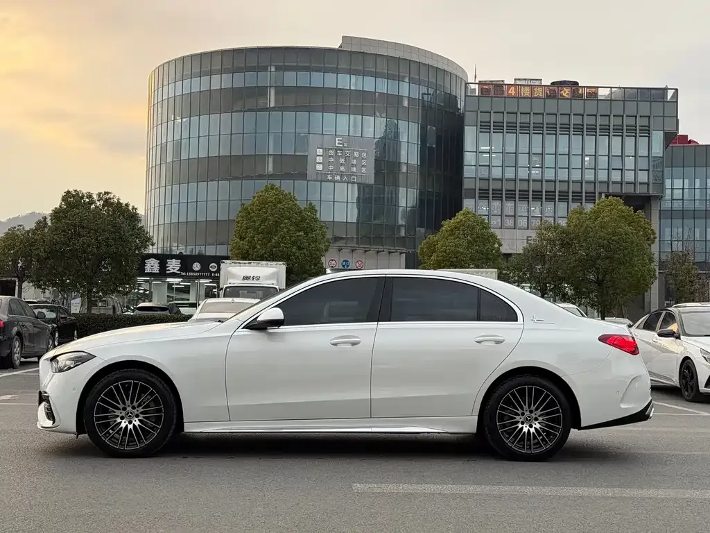 Mercedes-Benz C-Class 2023 из CN, фото 2