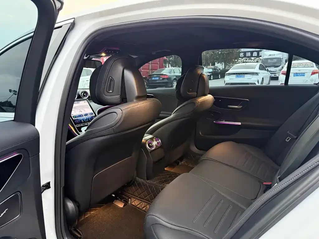 Mercedes-Benz C-Class 2023 из CN, фото 7