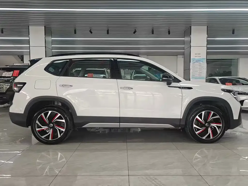 Volkswagen Tharu 2024 из CN, фото 4