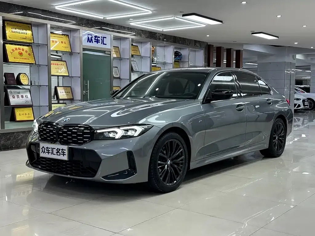 BMW 3 Series 2022 из CN, фото 1