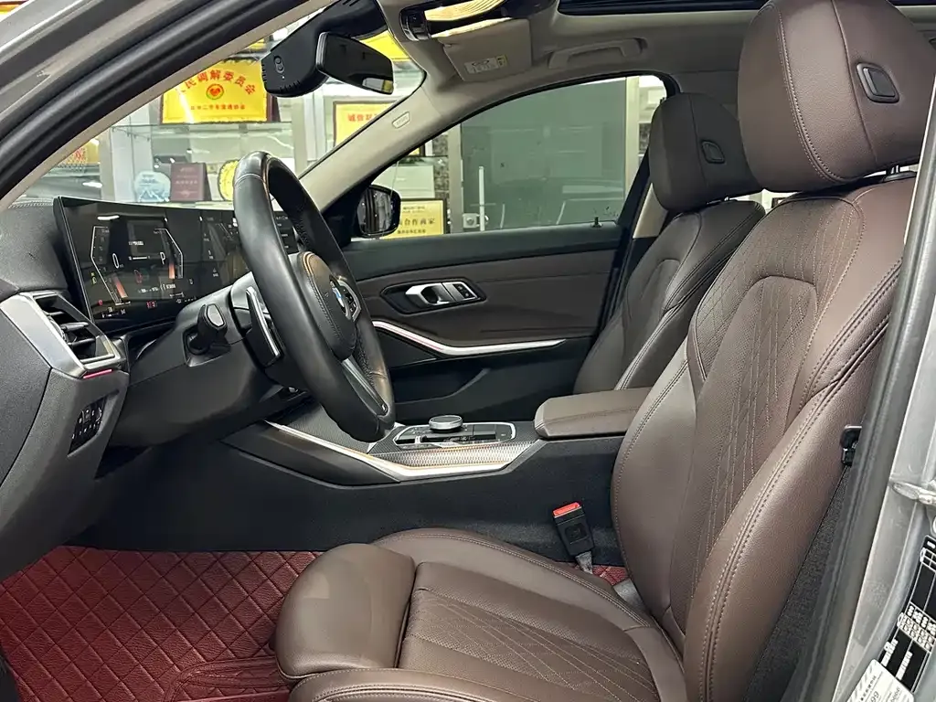 BMW 3 Series 2022 из CN, фото 9
