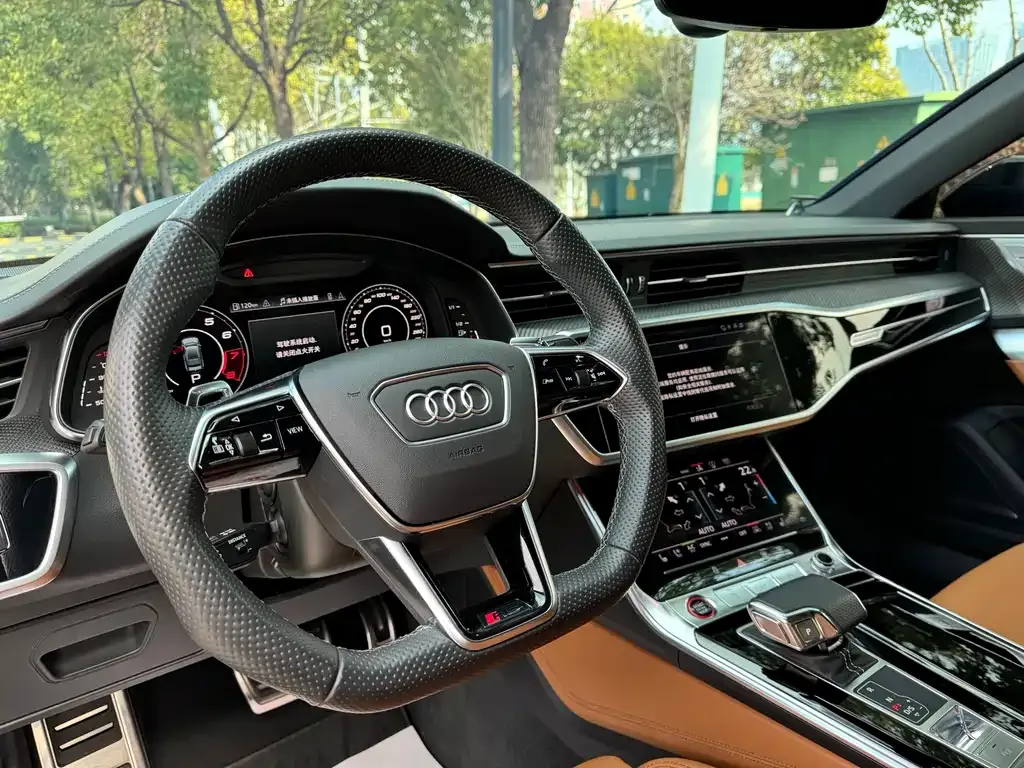 Audi RS 7 2023 из CN, фото 5