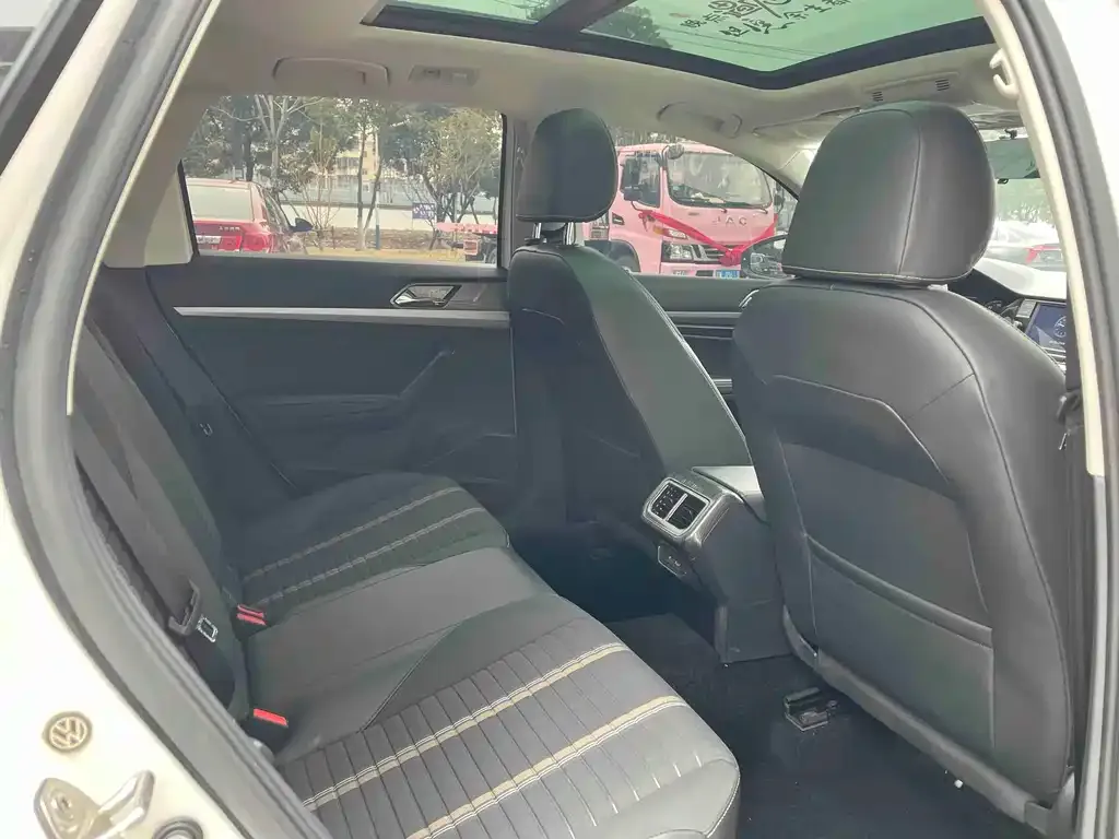 Volkswagen Lavida 2021 из CN, фото 9