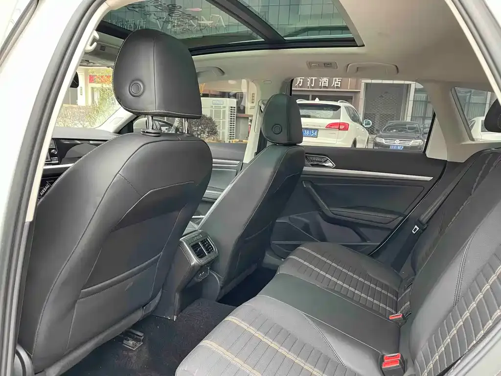 Volkswagen Lavida 2021 из CN, фото 5