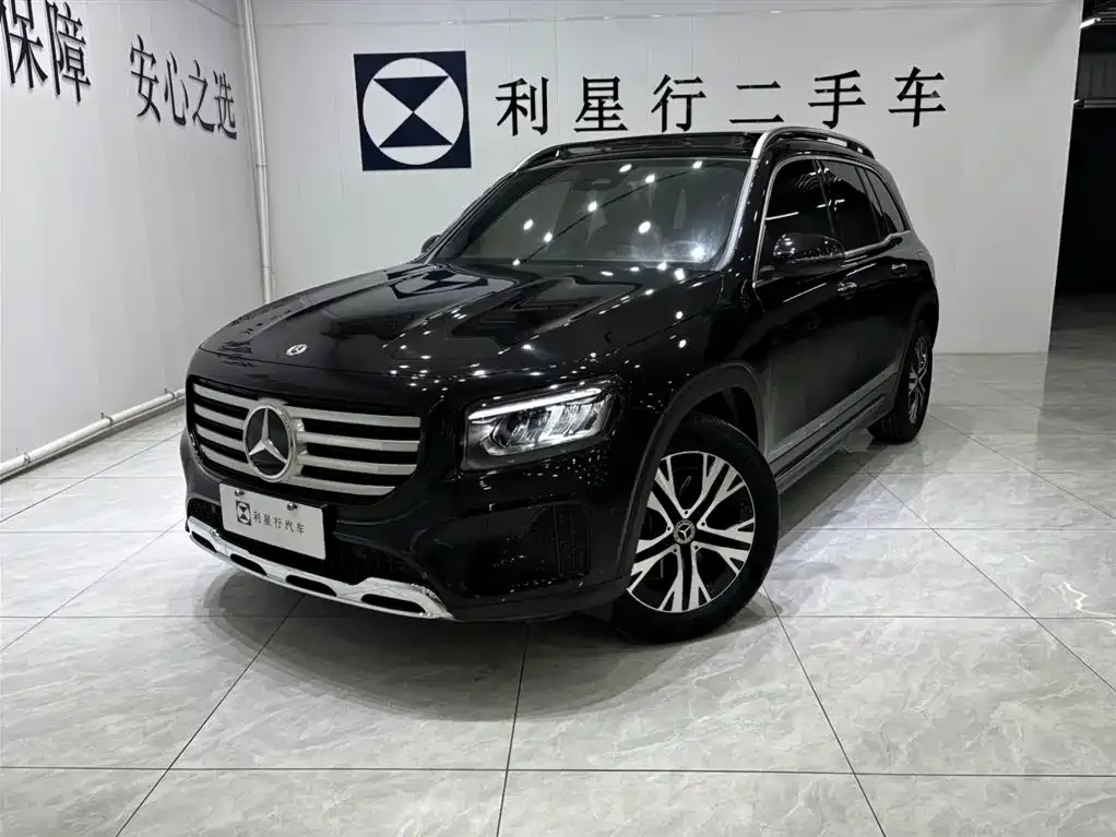 Mercedes-Benz GLB — фото 1
