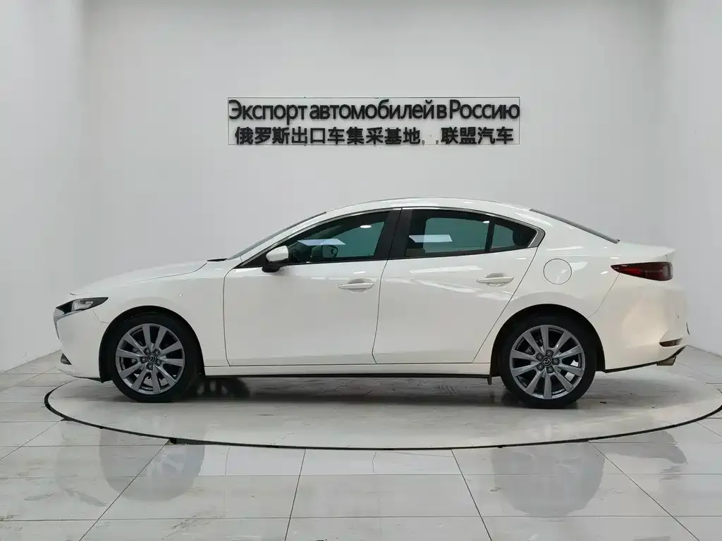Mazda 3 Axela 2022 из CN, фото 4