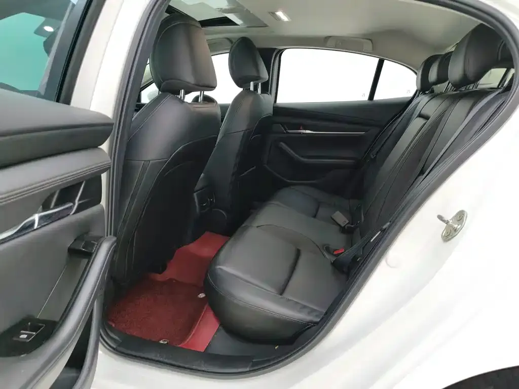 Mazda 3 Axela 2022 из CN, фото 5