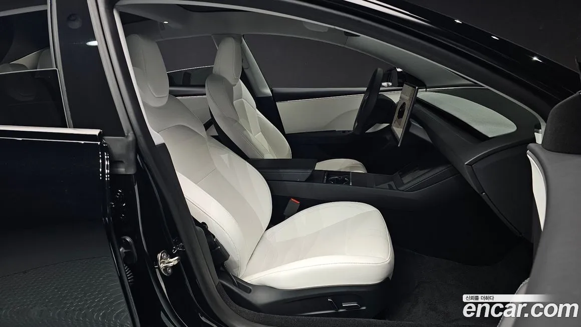 Tesla Model 3 — фото 4