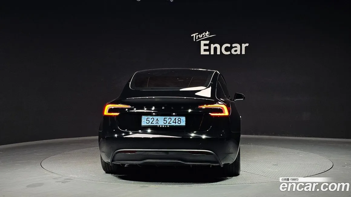 Tesla Model 3 — фото 2