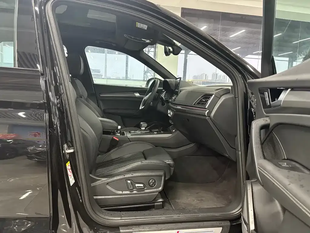Audi Q5L 2025 из CN, фото 8