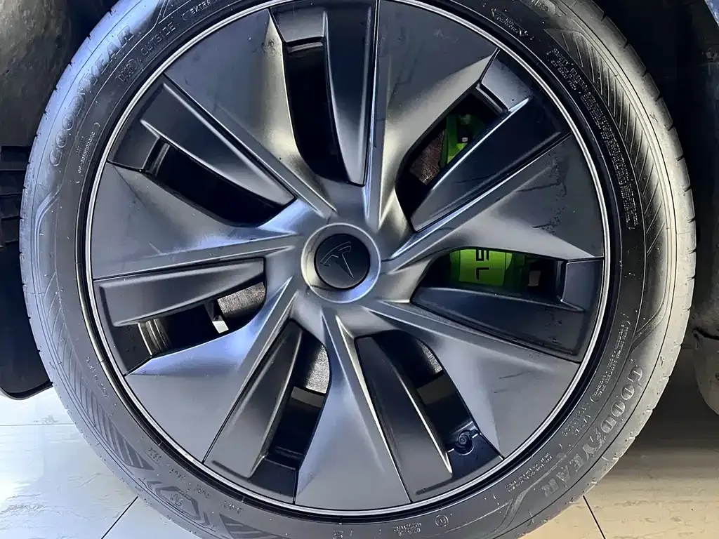 Tesla Model Y 2025 из CN, фото 4