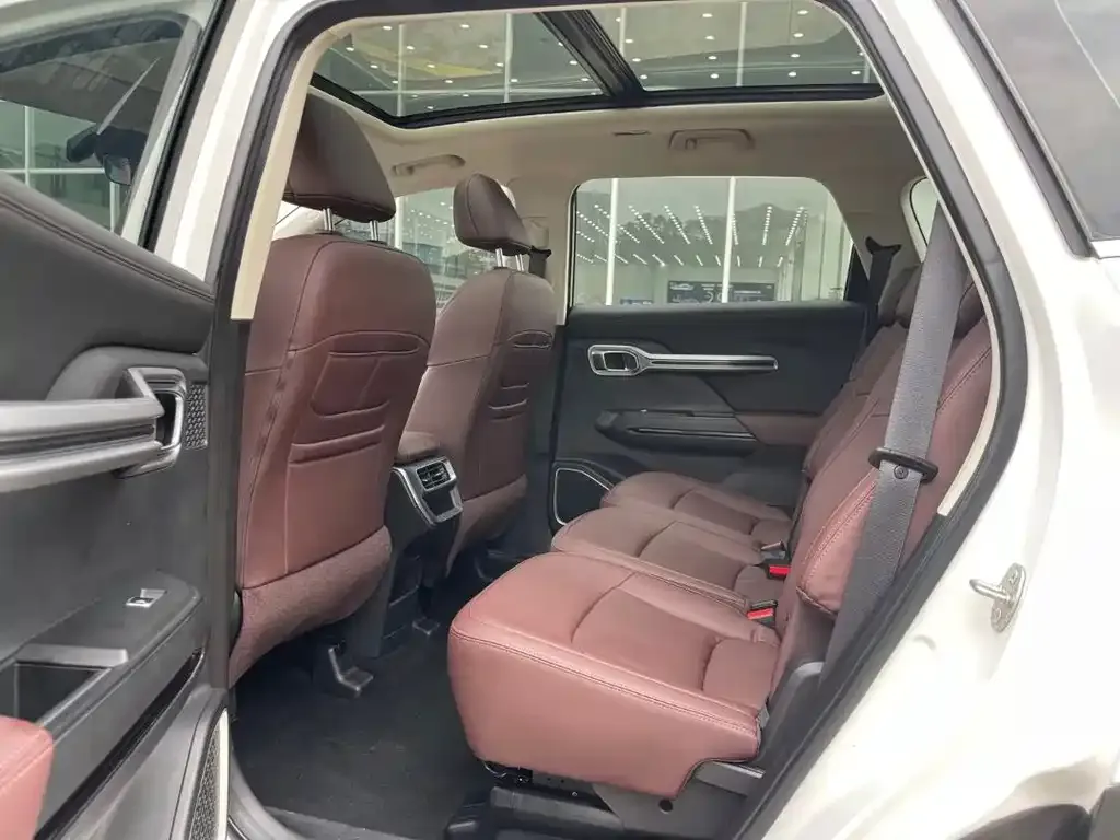 Geely Haoyue L 2023 из CN, фото 3