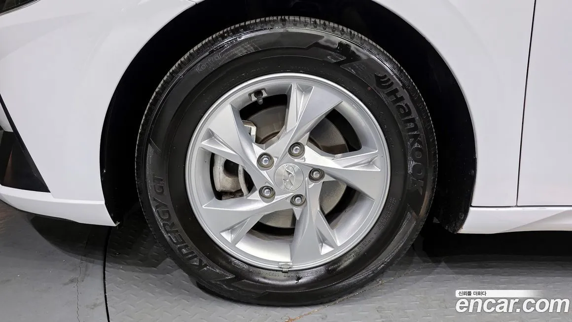 Hyundai AVANTE — фото 6