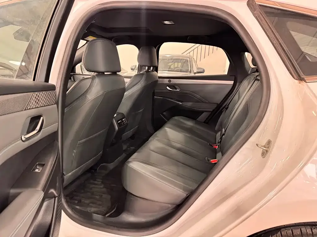 BYD Qin PLUS 2025 из CN, фото 9