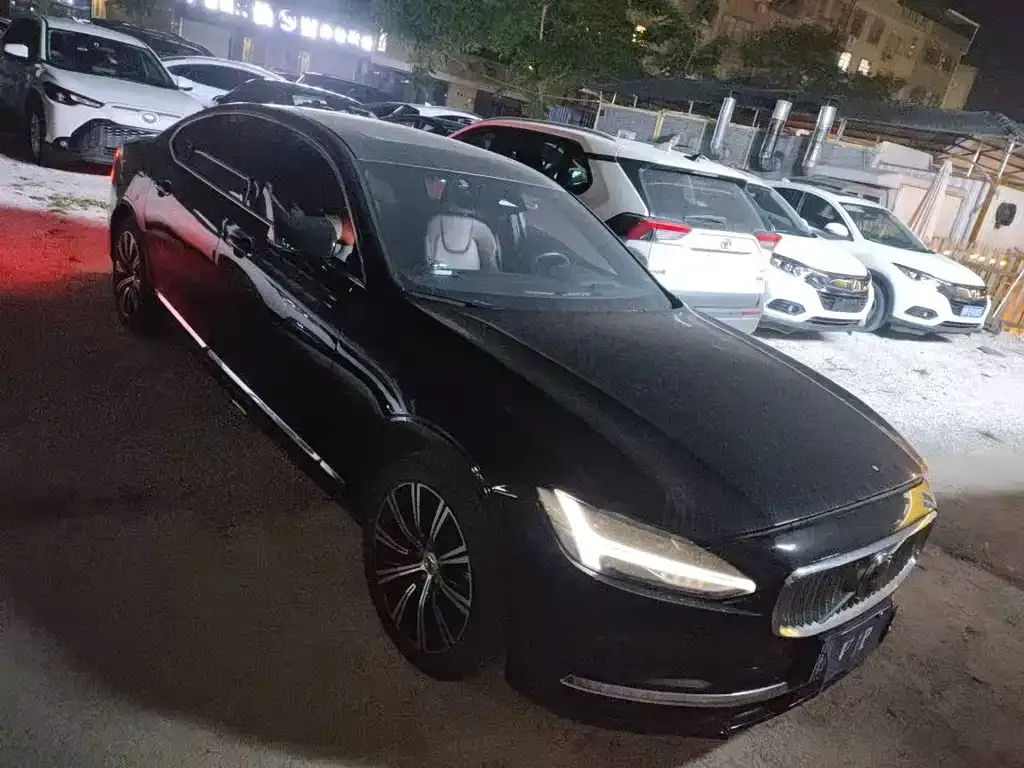 Volvo S90 2021 из CN, фото 4