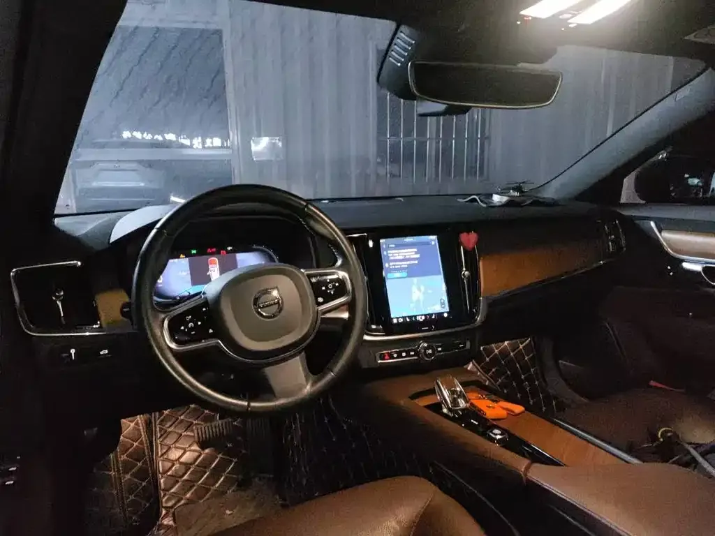 Volvo S90 2021 из CN, фото 7