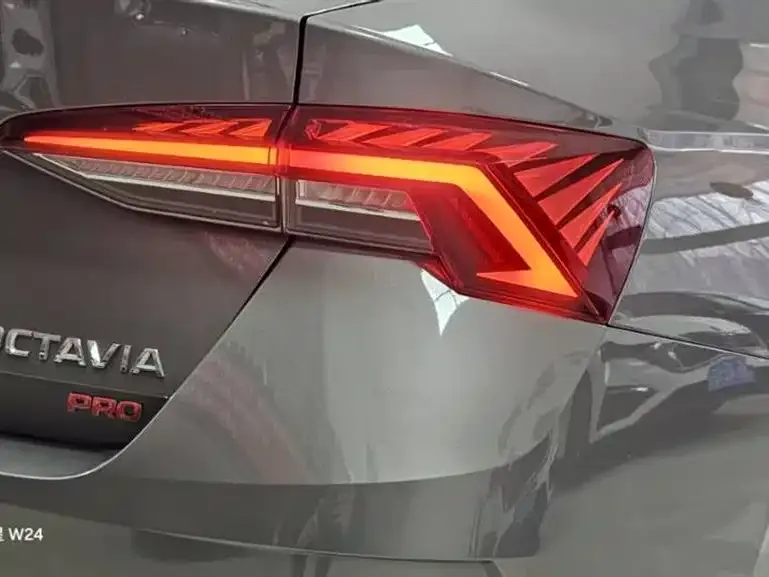 Skoda Octavia 2023 из CN, фото 7