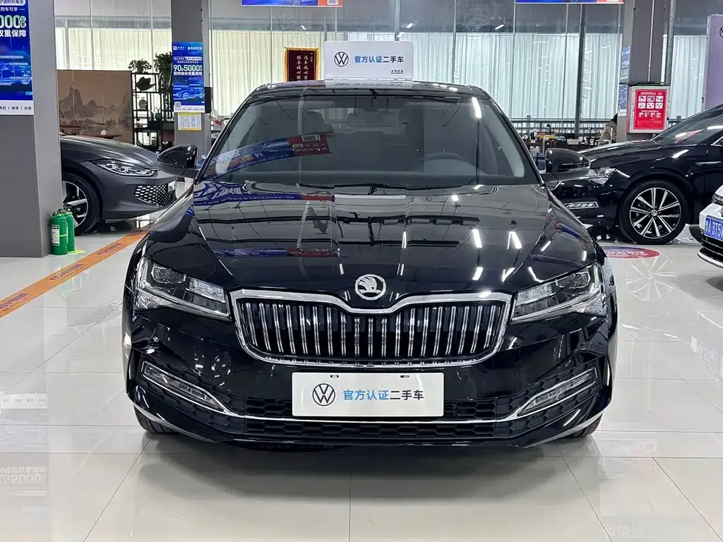 Skoda Superb — фото 6