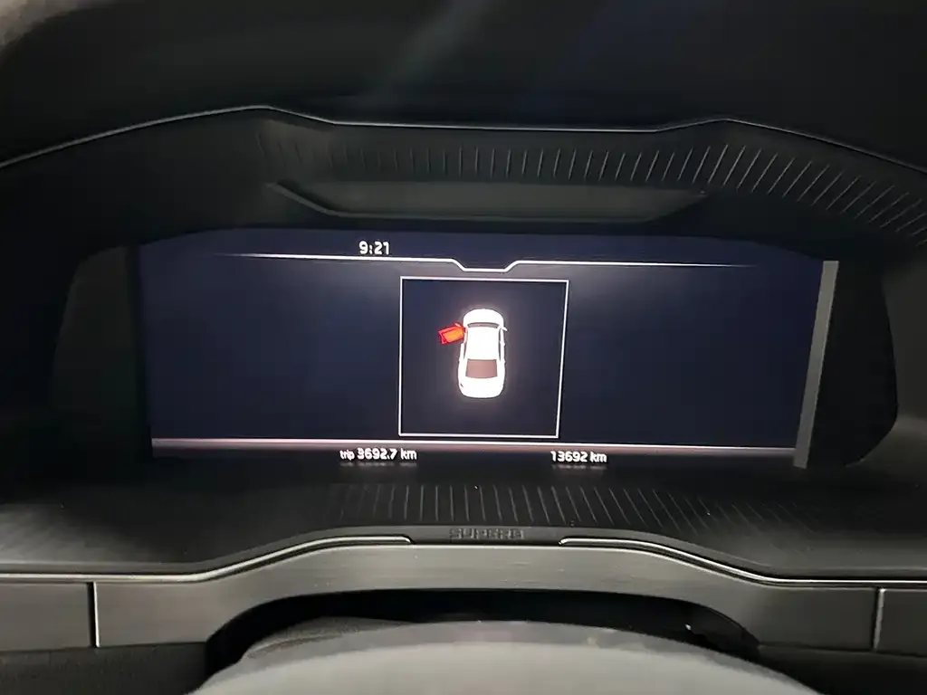Skoda Superb — фото 2