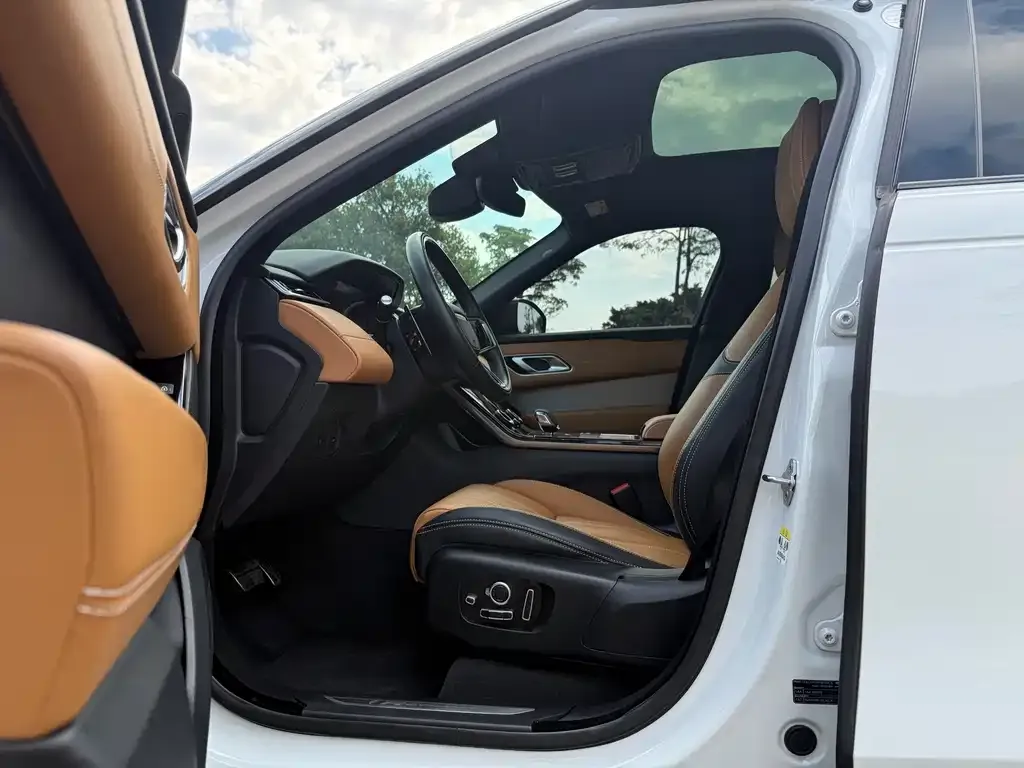 Land Rover Velar 2023 из CN, фото 7